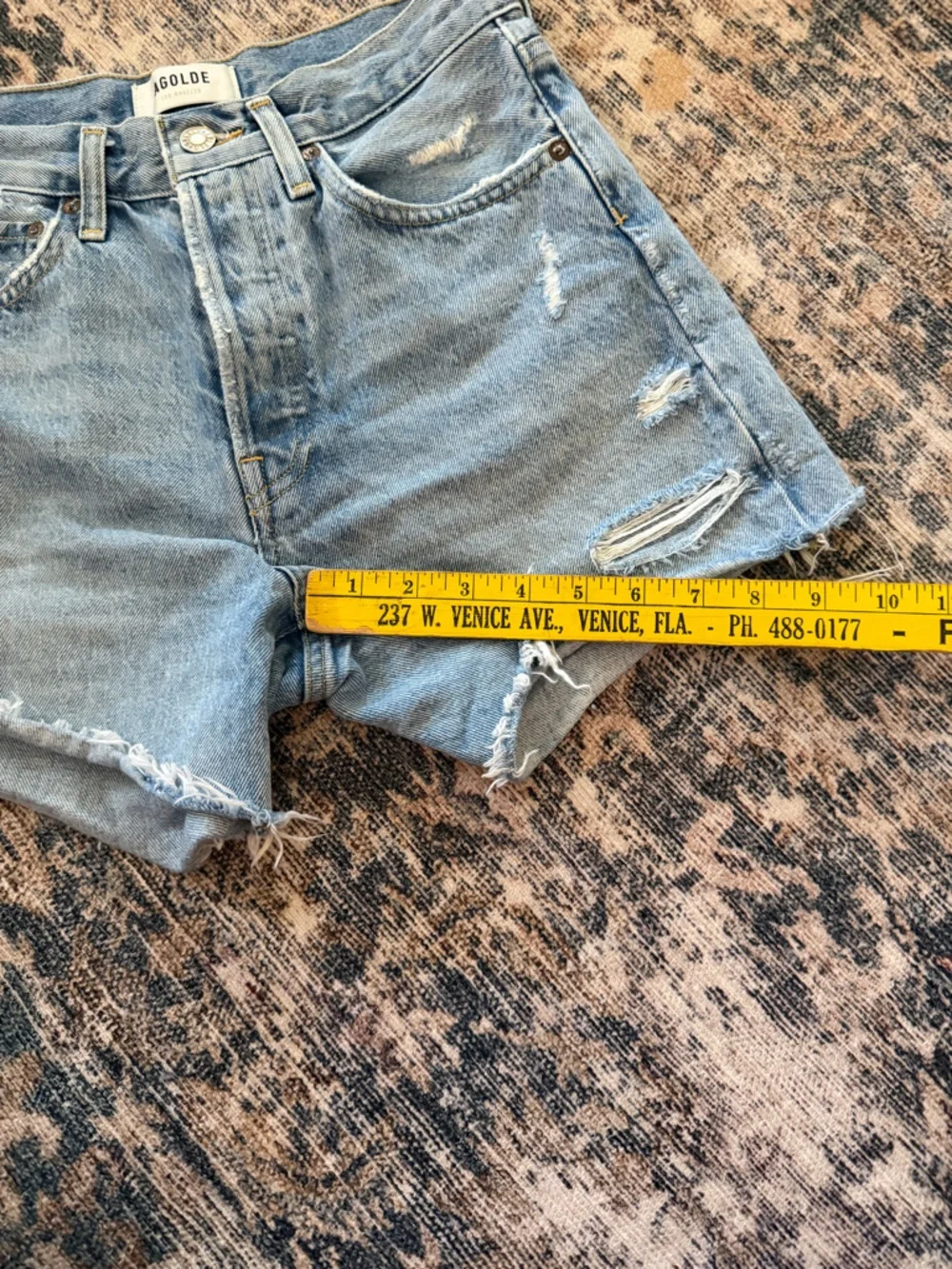 AGOLDE High‎ Rise Jean Shorts Light Wash Distressed 24